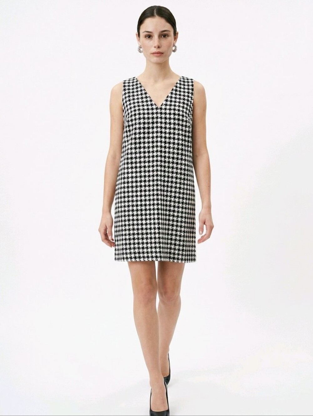 Ann Taylor B & W Houndstooth Shift Dress
